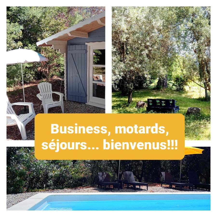 Chalet "Le Petit Olivier" Gites Appart 'Hotel L'Echappee Belle D'Aubenas Logement 2 Sur 3 外观 照片